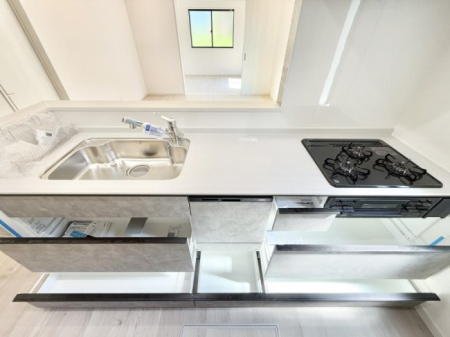 �L�b�`�� �������Ƒ����J��[�߂�A������̂���L�b�`��