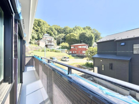 �o���R�j�[ ������ �G�߂̈ڂ낢����������J���I�ȋ�Ԃł�