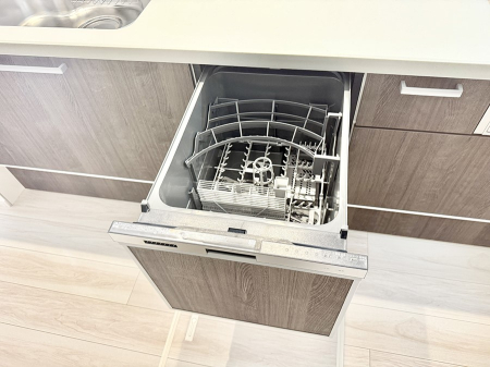 ���̑����� �ݔ����H��̕ЂÂ����H��킪����Ύ��Z�ɁB���Ƒ��Ƃ̎��Ԃ𑝂₹�܂�