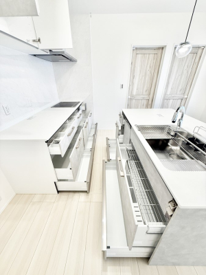 �L�b�`�� �������Ƒ����J��[�߂�A������̂���L�b�`��