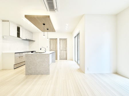 ���r���O ���������ƕ���������A�����b�N�X�ł�����