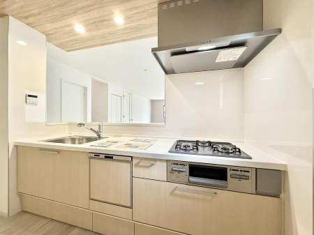 �L�b�`�� �������Ƒ����J��[�߂�A������̂���L�b�`��