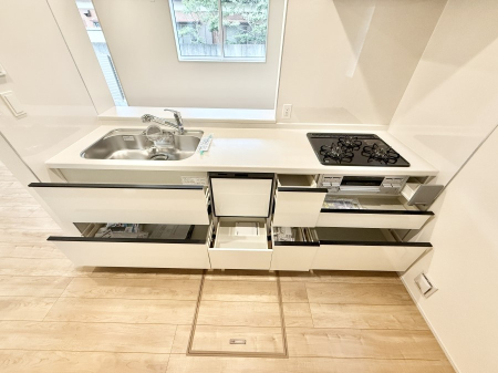 �L�b�`�� �������Ƒ����J��[�߂�A������̂���L�b�`��