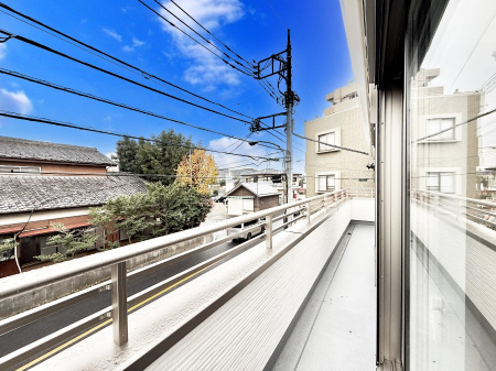 �o���R�j�[ ������ �G�߂̈ڂ낢����������J���I�ȋ�Ԃł�