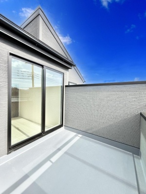 �o���R�j�[ ������ �G�߂̈ڂ낢����������J���I�ȋ�Ԃł�