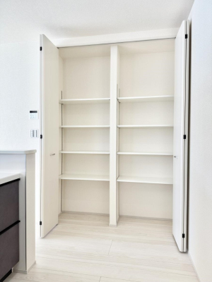 ���[ ����