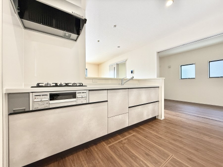 �L�b�`�� �������V���v���Ŕ������S�n�悢���Ԃ𐶂ރL�b�`�����