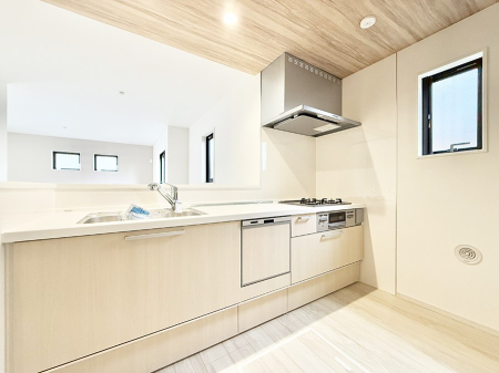 �L�b�`�� ���������y���݂ƐH�ׂ�K����͂���L�b�`��