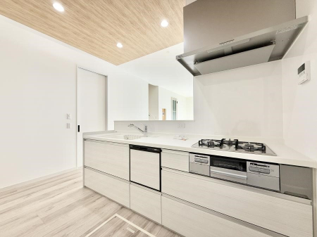 �L�b�`�� �������Ƒ����J��[�߂�A������̂���L�b�`��