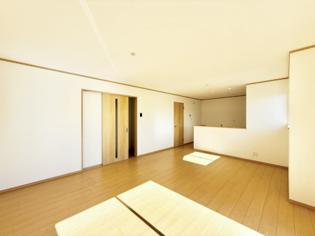 rO 났ƏΊ炪W܂AS܂郊rO