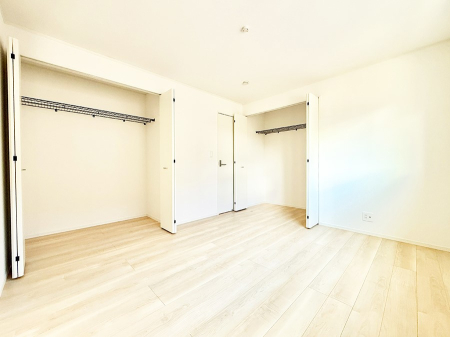 �q������ �������Ƌ�⃌�C�A�E�g�����R�ɔz�u�ł��邽�ߎg�����肪�ǂ����K�ɉ߂����܂�