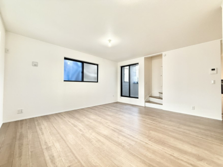 ���r���O ���������났�ƏΊ炪�W�܂�A�S���܂郊�r���O