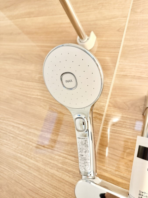 ���̑����� �ݔ����킴�킴�V�����[�����̃��o�[�܂Ŏ��L�΂��K�v���Ȃ��A�ȒP�Ɏ~���ł���