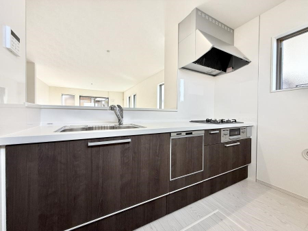 �L�b�`�� ���������y���݂ƐH�ׂ�K����͂���L�b�`��