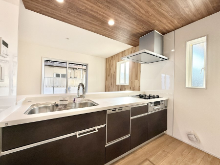 �L�b�`�� ���������y���݂ƐH�ׂ�K����͂���L�b�`��