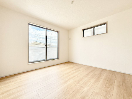 ���̑����� �������傫�ȑ��͊J����������A���邳�ʕ��o�b�`���ł�