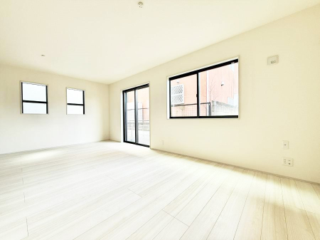 ���r���O ���������̊Ԃɂ��Ƒ����W�܂����Ⴄ����ȃ��r���O�����ł����