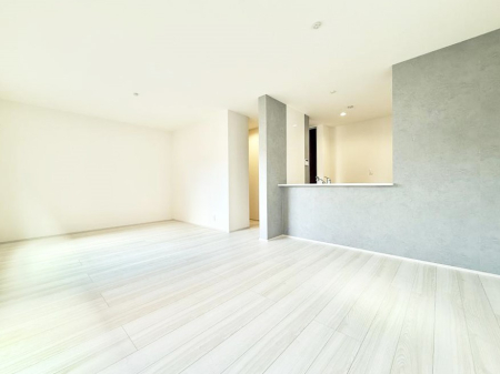 ���r���O ���������R�Ɖ�b�����܂��A�S�n�悢�ЂƂƂ�