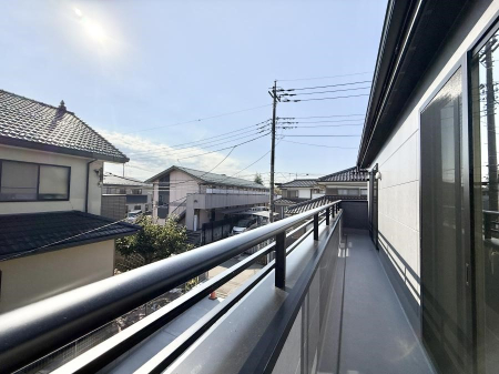 �o���R�j�[ ������ �G�߂̈ڂ낢����������J���I�ȋ�Ԃł�