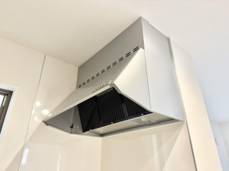 ���̑����� �ݔ����������̏��C����������C��ɗU������A�����I�ɔr�����ł��܂��B