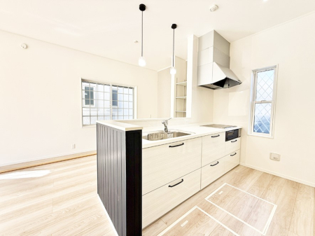 �L�b�`�� ��������b���[�܂�ΖʃL�b�`���I�Ƒ��Ƃ̉�b���͂��݂܂��I  