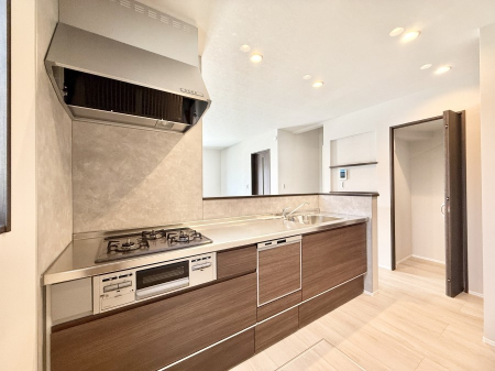 �L�b�`�� �������Ƒ����J��[�߂�A������̂���L�b�`��