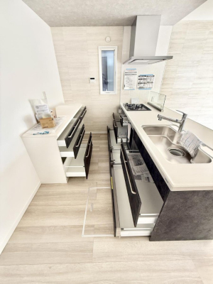 �L�b�`�� �����������������Ɗy�����Ȃ�A���K�ȃL�b�`�����