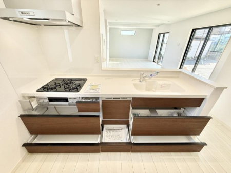 �L�b�`�� �������A�C�f�A�L����A�N���G�C�e�B�u�ȗ������