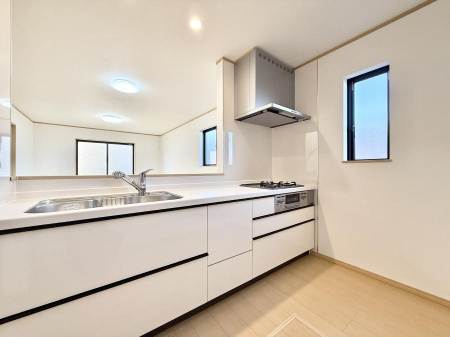 �L�b�`�� ���������y���݂ƐH�ׂ�K����͂���L�b�`��