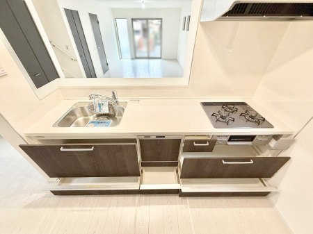 �L�b�`�� �������Ƒ����J��[�߂�A������̂���L�b�`��