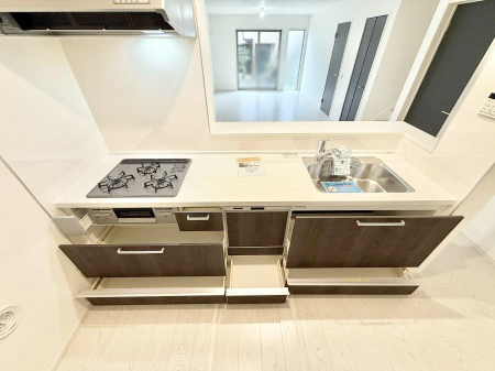 �L�b�`�� �������Ƒ����J��[�߂�A������̂���L�b�`��