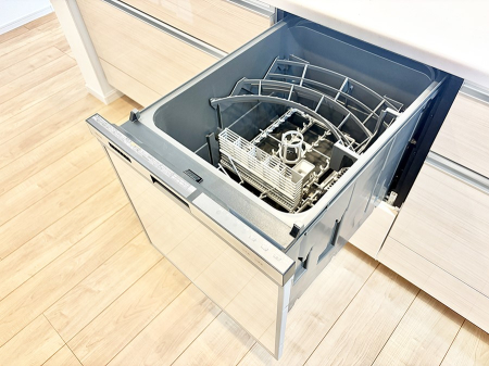 ���̑����� �ݔ����H��̕ЂÂ����H��킪����Ύ��Z�ɁB���Ƒ��Ƃ̎��Ԃ𑝂₹�܂�