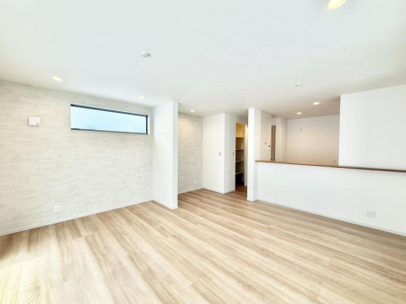 ���r���O ���������났�ƏΊ炪�W�܂�A�S���܂郊�r���O