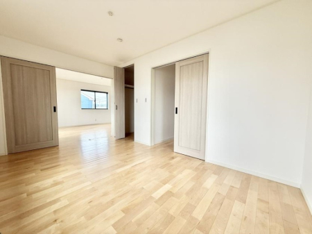 �q������ �������v���C�x�[�g��ԂƂ��ĐÂ��ŗ�������������񋟂��Ă���܂�