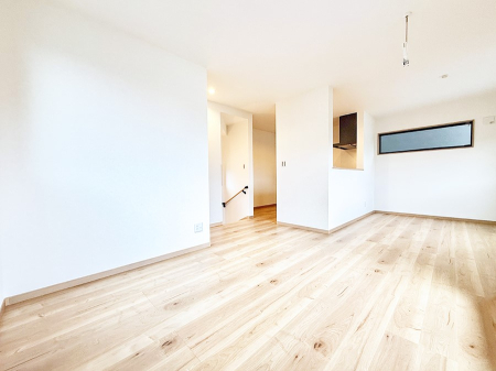 ���r���O �����������������Ɠ��ʂɂ���A�e���̋��