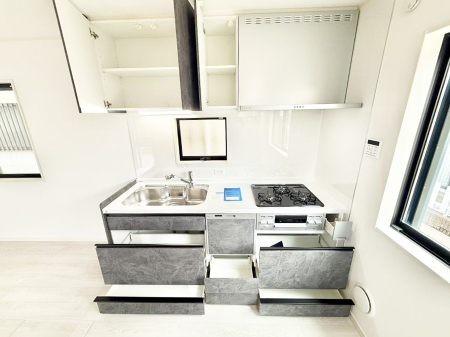 �L�b�`�� �������Ƒ����J��[�߂�A������̂���L�b�`��