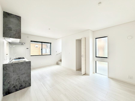 ���r���O �������V���v���������ґ�A��؂Ȑl�Ɖ߂����S���قǂ�����