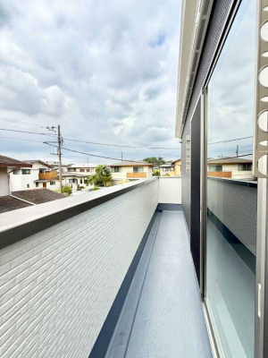 �o���R�j�[ ������ �G�߂̈ڂ낢����������J���I�ȋ�Ԃł�