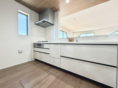 �L�b�`�� ���������y���݂ƐH�ׂ�K����͂���L�b�`��