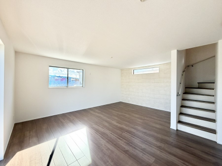 ���r���O ���������R�Ɖ�b�����܂��A�S�n�悢�ЂƂƂ�