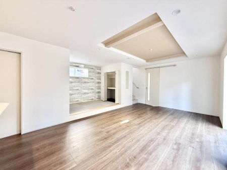 ���r���O ���������R�Ɖ�b�����܂��A�S�n�悢�ЂƂƂ�