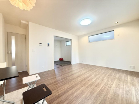 ���̑����� �������Ƒ��̏Ί炪���ӂ��A���났�̋��