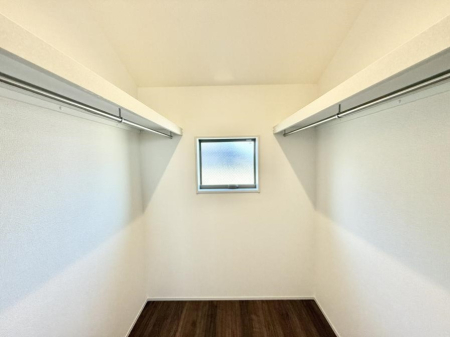 ���[ ����