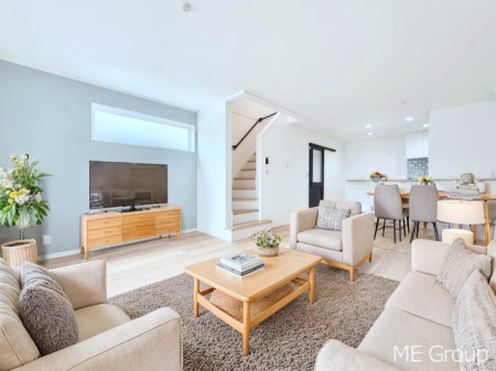 rO 肰ȂfUCZX悭oƋCGł