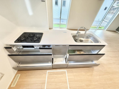 �L�b�`�� �������Ƒ����J��[�߂�A������̂���L�b�`��