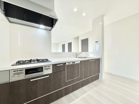 �L�b�`�� �������Ƒ����J��[�߂�A������̂���L�b�`��