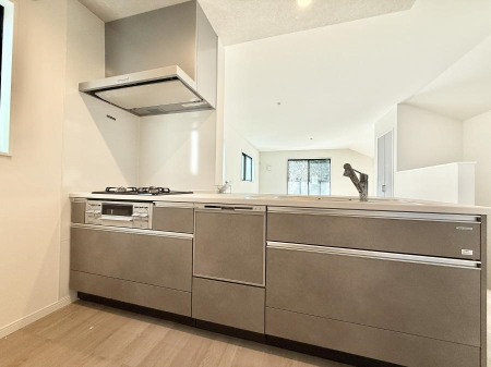 �L�b�`�� ���邳�ƊJ���������Ղ�ȃL�b�`���I  