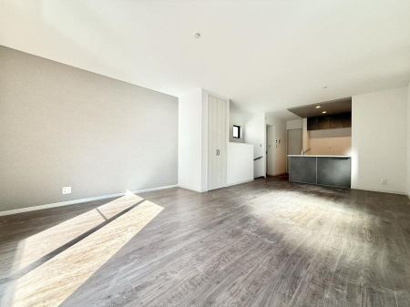 ���̑����� ���났�ƏΊ炪�W�܂�A�S���܂郊�r���O