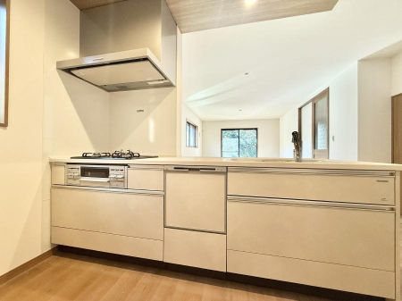 �L�b�`�� ���邳�ƊJ���������Ղ�ȃL�b�`���I  