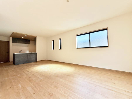 ���r���O ���������R�Ɖ�b�����܂��A�S�n�悢�ЂƂƂ�